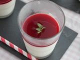 Recette Panna cotta à la vanille et son coulis de framboises