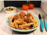 Recette Boulettes de boeuf aux olives et pignons, spaghetti tomates fraiches, origan