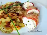 Recette Mousse de poulet bardée de fines tranches de lard accompagnée d'une sauce au soumaintrain
