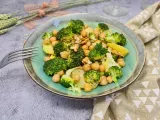 Recette Salade pommes de terre, brocoli et noix