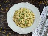 Recette Risotto aux coquillettes, petits pois, courgettes, fromage ail et fines herbes