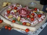 Recette Comment faire un plateau de charcuterie? pliage en forme de rose !