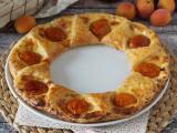 Recette Tarte oranaise - pâte feuilletée, crème pâtissière et abricots