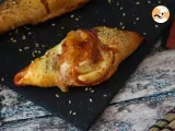 Recette Petits pains bateaux façon pizza farcis de sauce tomate, jambon et mozzarella