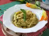 Recette Pâtes aux fleurs de courgettes, ricotta et pistaches
