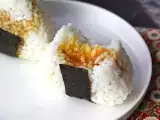 Recette Onigiri aux jaunes d'œuf confits à la sauce soja