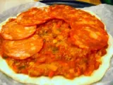 Recette Pizza maison au chorizo, sauce tomate aux poivrons