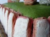 Recette Bûche aux biscuits roses de reims, pistache, griottes acompagnée de son champagne rosé