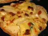 Recette Triangles gourmands poires, fourme d'ambert, raisins secs, pizza et carrés pomme cannelle