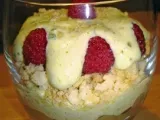 Recette Tiramisu rhubarbe-framboises-pistaches et sa brisure de macarons