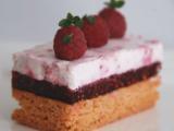 Recette Mousse et gélifié de framboises sur sablé breton aux biscuits roses de reims