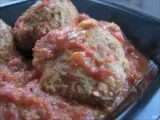 Recette Boulettes de viande, farcies aux poivrons pourpres & sauce tomate