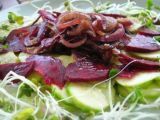 Recette Carpaccio betteraves courgettes aux oignons rouges caramélisés