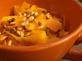 Recette Tagliatelles de carottes à la sauce yakitori et cacahuètes caramélisées