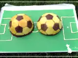 Recette Gâteau d'anniversaire terrain de foot citron-framboise