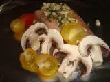 Recette Papillotes de saumon aux tomates cerise et aux champignons, sauce au fromage blanc