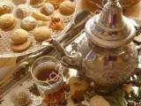 Recette Thé à la menthe poivrée et à l'absinthe et joyeuse fête de l'aïd el adha.