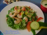 Recette Salade étagée de crevettes, vinaigrette crémeuse relevée