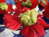 Recette Fleurs de capucine garnies de guacamole