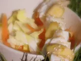 Recette Brochettes d'églefin et sa salade épicée « carottes endives pommes »