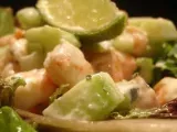 Recette Petite salade fraîcheur : crevettes, concombre, saumon fumé