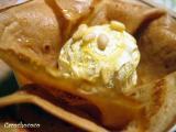 Recette Crepes a la farine de chataigne, glace vanille, miel, pignons...