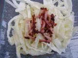 Recette Salade de chou blanc aux lardons.