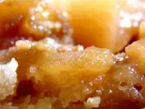 Recette Tarte tatin aux pommes et à la rhubarbe caramélisée au cidre sur un air d'aurevoir