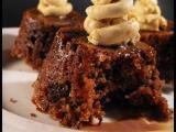 Recette Mini christmas puddings au chocolat & irish whiskey cream sauce