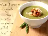 Recette Velouté d?asperges à la cannelle et sa tartine aux pignons grillés