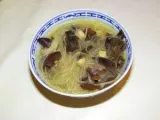 Recette Soupe chinoise au curry, poulet, poireau, champignons noirs et vermicelles