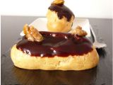 Recette Eclairs à la banane, glaçage chocolat et noix caramélisées