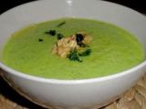 Recette Velouté de courgettes au chèvre frais, persil & huile de noix