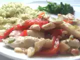 Recette Émincé de poulet aux poivrons et aux noix d'acajou et semoule au pesto