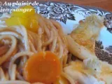 Recette Filets de poisson à l'aigre-doux sur lit de nouilles aux légumes