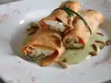 Recette Crêpes à la tomate farcies de courgettes, sauce parmesan basilic