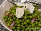 Recette Salade de petits pois à la menthe et aux oignons rouges