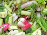 Recette Méli-mélo croquant de saison (asperges, radis, courgettes, oignon...)