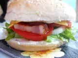 Recette Hamburger au bacon et sauce poivre vert