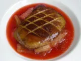 Recette Soupe de fraise et rhubarbe au foie gras