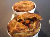 Recette Tourte au magret de canard fumé et pruneaux.