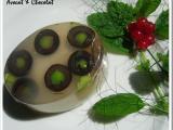 Recette Aspic aux petits pois, olives, herbes fraîches & oeuf mollet à l'agar-agar