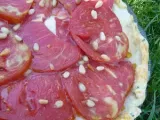 Recette Tarte tomate, mozzarella et pignons sur une pâte au fromage blanc et basilic