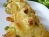 Recette Apéritif, des idées d?amuse-bouche : mini-croissant chèvre et poivron vert