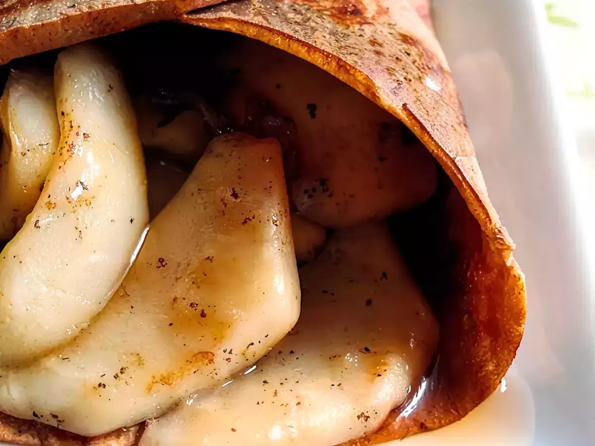 Recette Crêpes à la farine de châtaigne, pommes chaudes à la cardamome