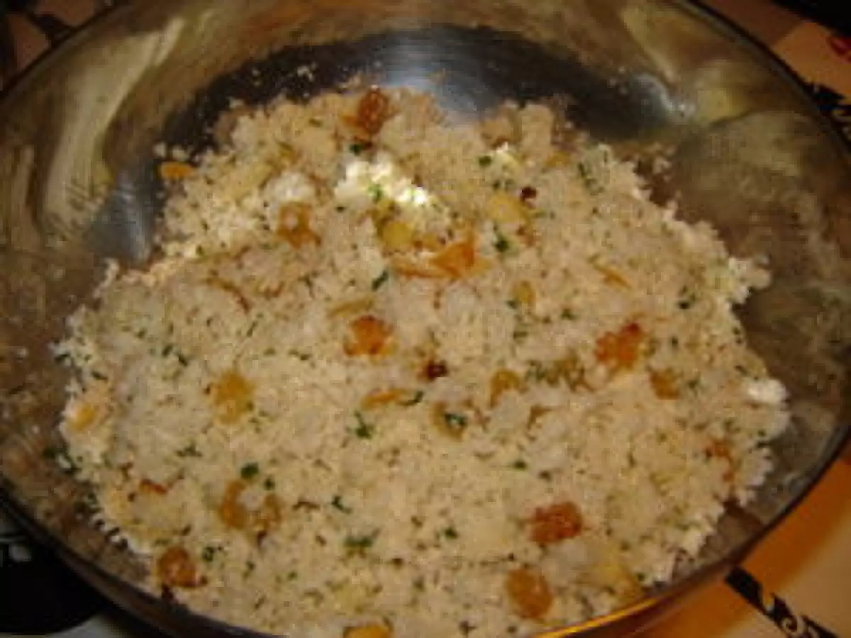 Recette Semoule de chou fleur aux raisins secs et amandes