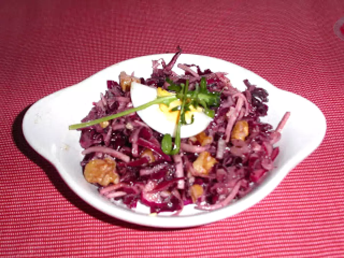 Recette Salade de chou rouge et de céleri rave.