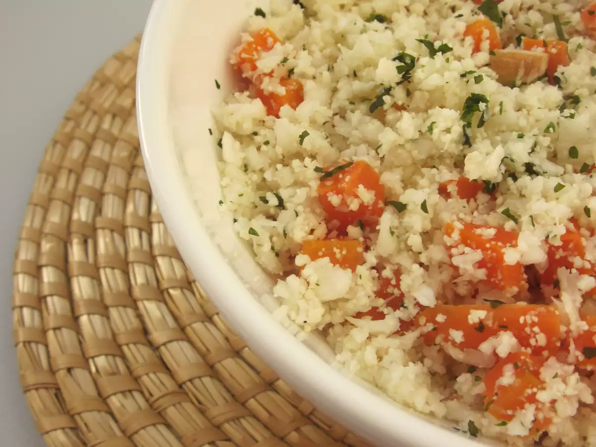 Recette Taboulé de chou-fleur, carottes rôties, amandes et coriandre