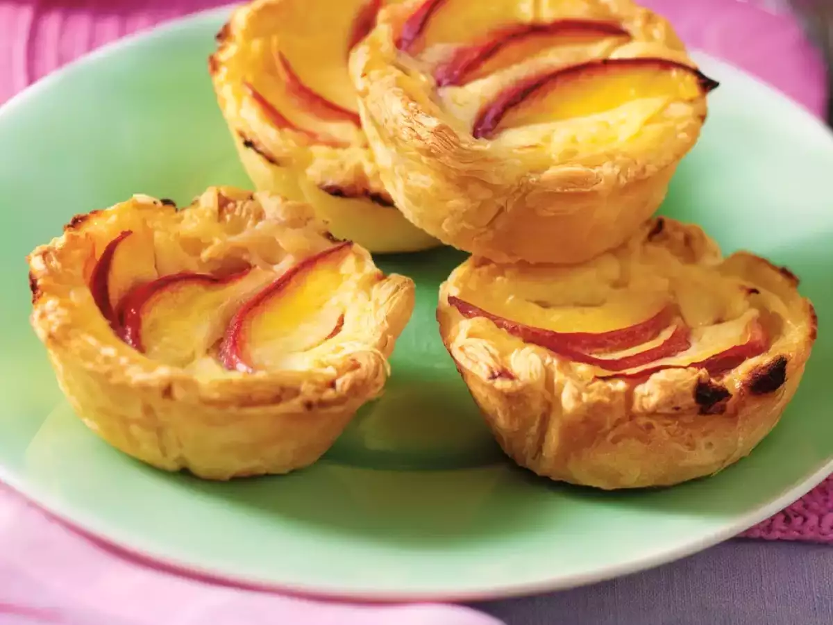 Recette Petits flans à la pêche