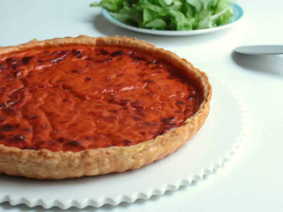 Recette Tarte à la crème de tomates & emmental